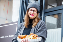 Atmosféra, klid, čerstvost. V Bistru 85 voní káva z Pastvin, květiny od Beranky a domácí chléb (ROZHOVOR)